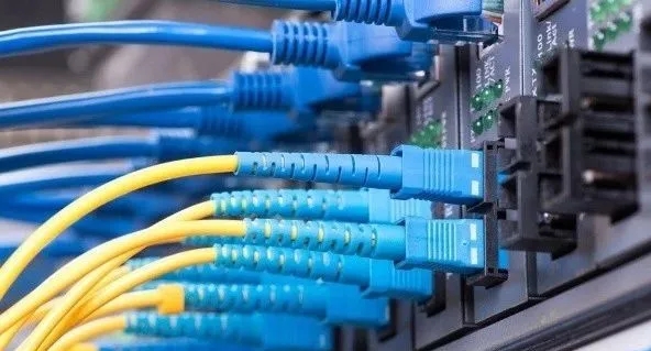 光纖的連接和連接器